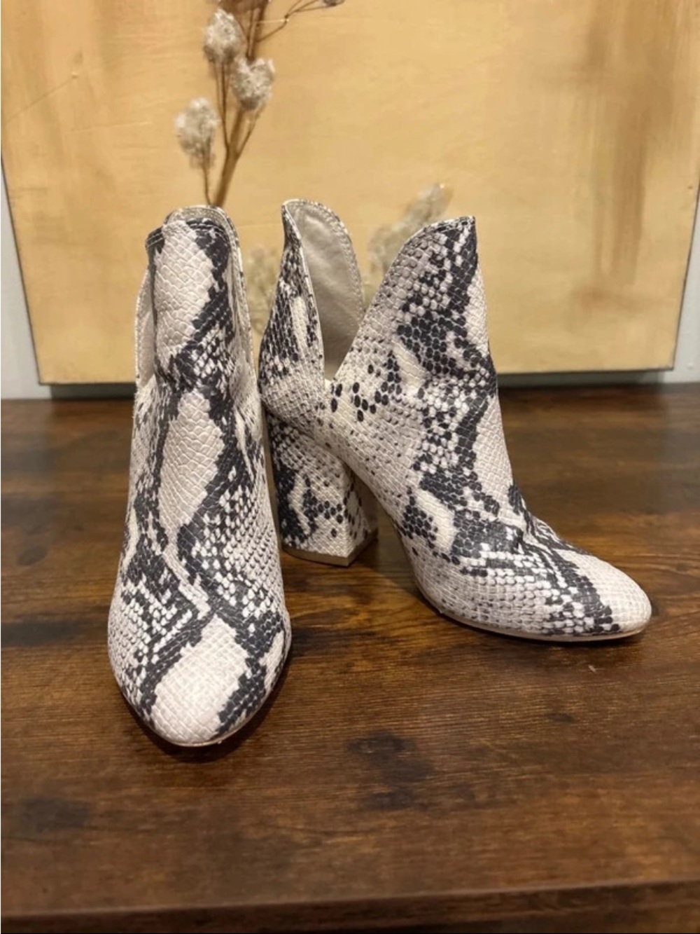 Steve Madden White & Gray Snake-Print Ankle Boots